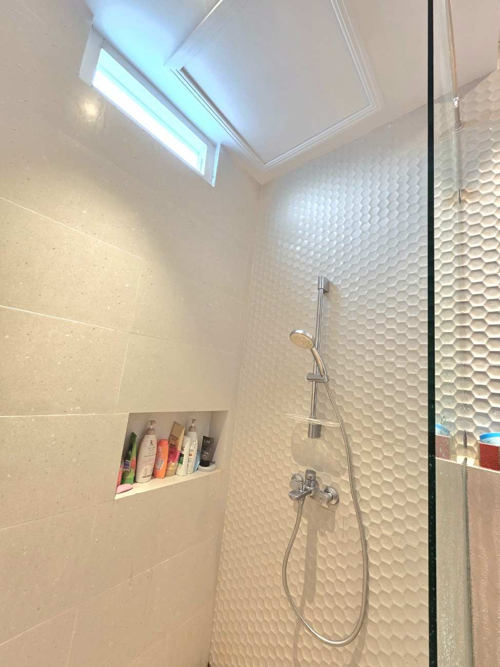 WhatsAppImage2025-12-03at08.18.421